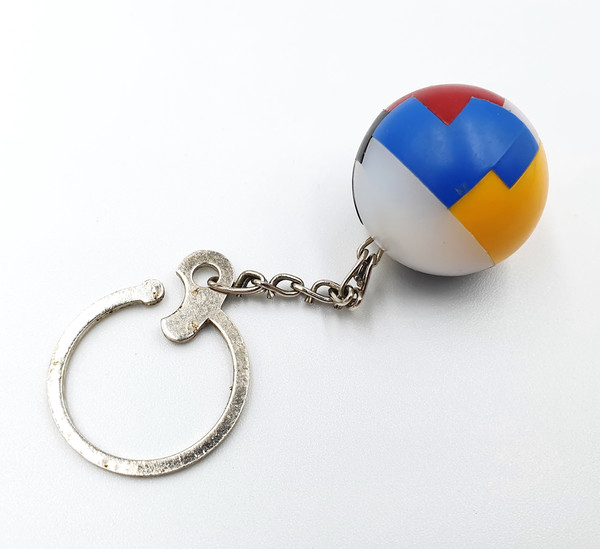 8 Vintage Brain Teaser Puzzle Keychain BALL new with tag USSR 1978.jpg