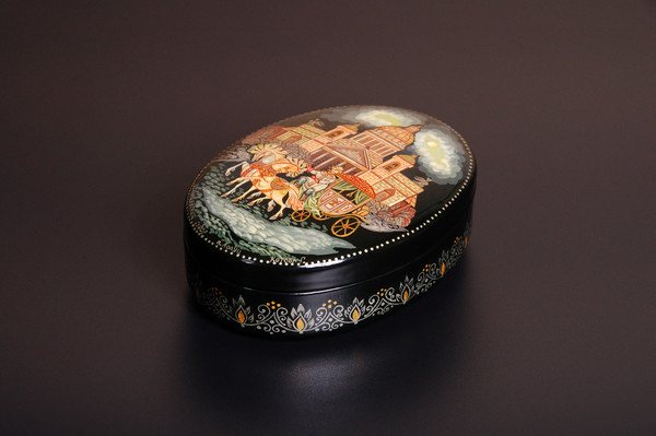 St. Isaac's Square St Petersburg lacquer box