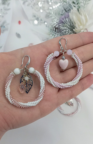 Pink-hoop-bridesmaid-earrings-set.jpg