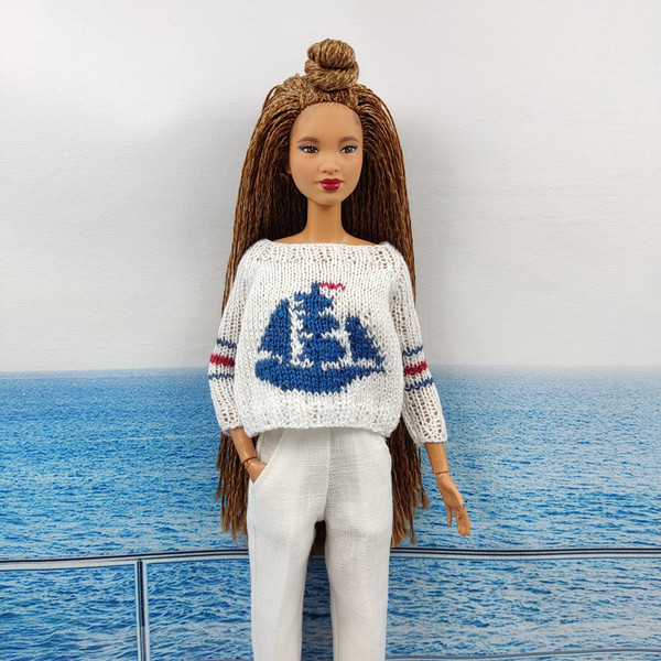 Ship sweater for Barbie.jpg