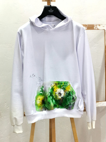 .jpgwhite- girl- hoodies- fabric- painted- clothes-dandelion- drawing- wearable- art 10