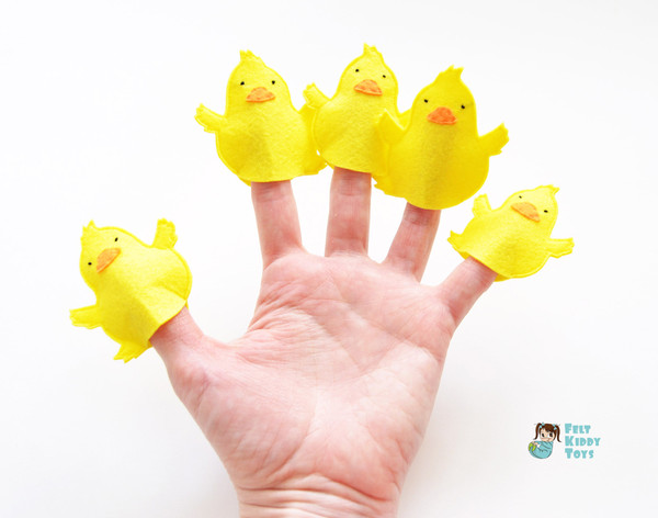Little ducks finger puppets