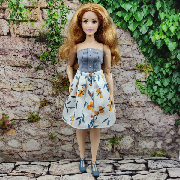 Barbie gray top and skirt.jpg