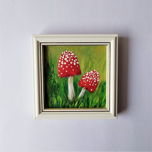 Handwritten-mushroom-fly-agaric-mini-painting-wall-decor-by-acrylic-paints-2.jpg