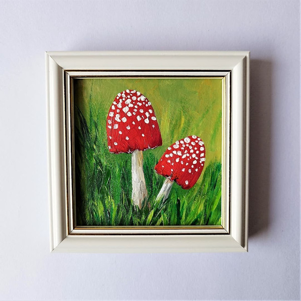 Handwritten-mushroom-fly-agaric-mini-painting-wall-decor-by-acrylic-paints-5.jpg