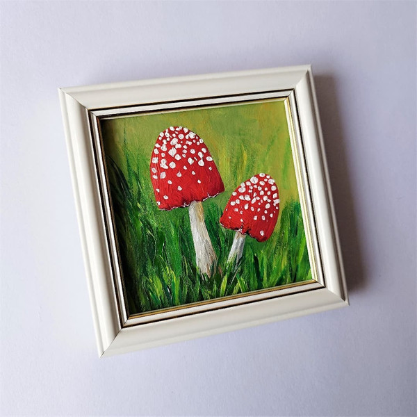 Handwritten-mushroom-fly-agaric-mini-painting-wall-decor-by-acrylic-paints-6.jpg
