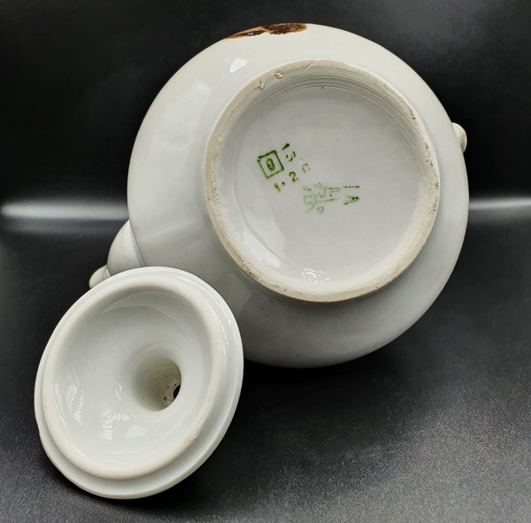10 Porcelain Teapot BEAR MISHA mascot Olympic Games in Moscow USSR 1980.jpg