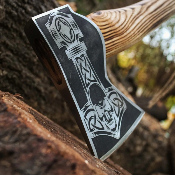 Handmade viking Carbon Steel Tomahawk Axe Hatchet.jpeg