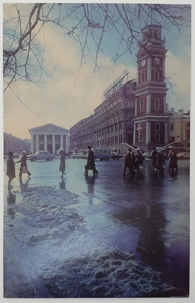 10 Leningrad in winter vintage color photo postcards set views of town USSR 1974.jpg