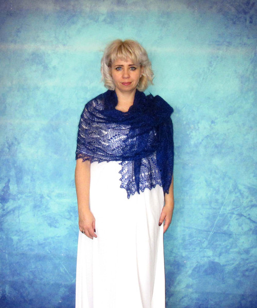 тёмно-синий вязаный женский шарф с вышивкой, оренбургская паутинка, шаль.JPG