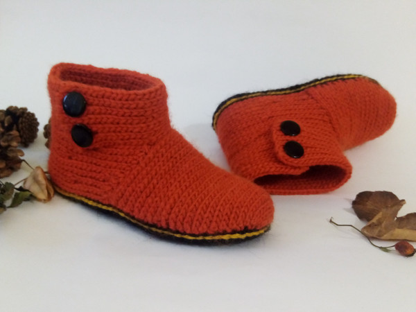 crochet-pattern_slippers.jpg