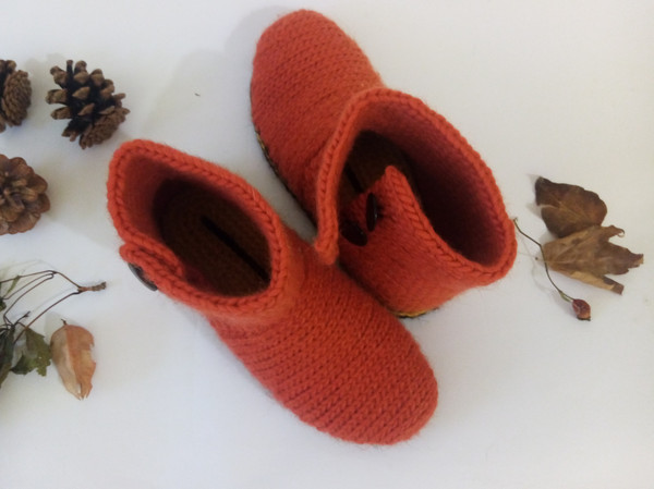 crochet_boots.jpg