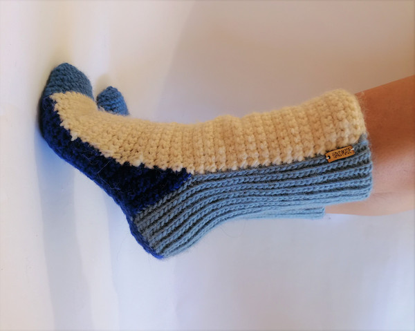 socks_crochet.jpg
