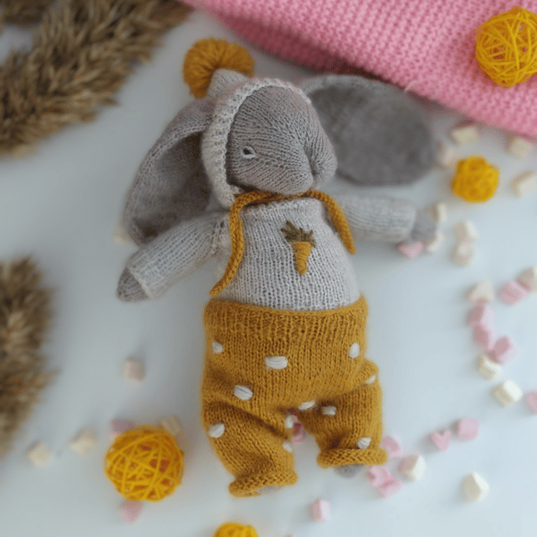 Bunny knitting pattern, knitted animal toy, amigurumi bunny.png