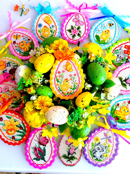 Easter egg composition 1.jpg