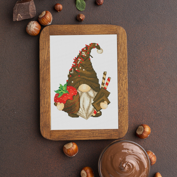 blank-wooden-frame-with-chocolate.jpg
