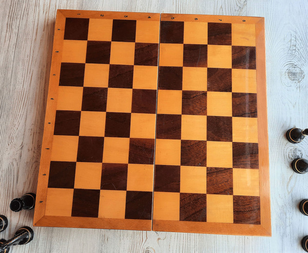 best_plastic_chess1.jpg