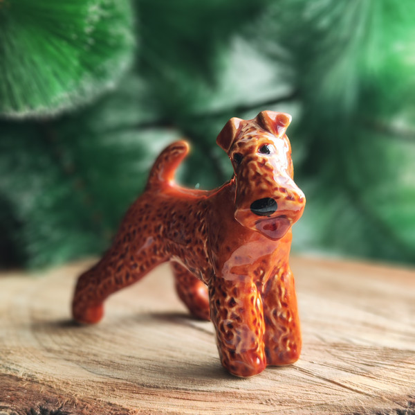 figurine irish terrier
