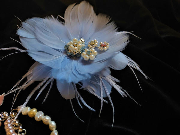 light-blue-feather-brooch-6.jpg