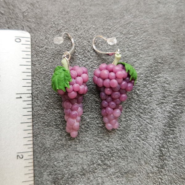 grapes earrings8.jpg