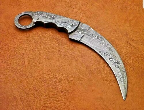 Full Tang Hand Forged Damascus Steel Hunting Karambit Knife Full Damascus Body2.jpg