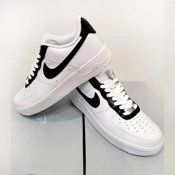 white- black- custom- sneakers- nike- air- force- man- shoes 4.jpg