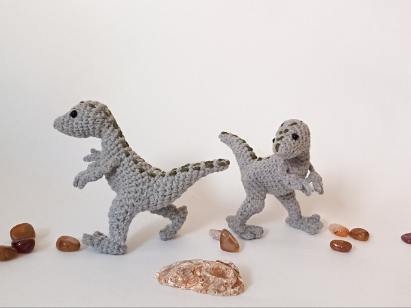crochet_dinosaur.jpg