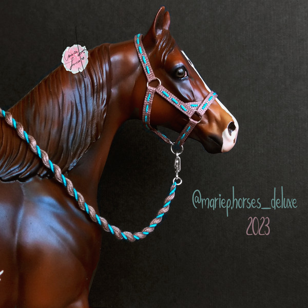 17-Breyer-horse-tack-Hand-Embroidered-accessories-lsq-halter-and-lead-rope-set-custom-accessories-peter-stone-artist-resin-traditional-MariePHorses-Marie-P-Hors