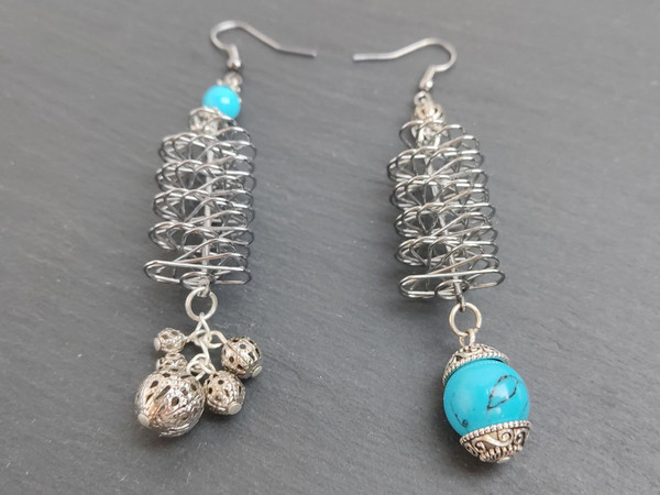 earrings blue asimmetric beaded 3.jpg