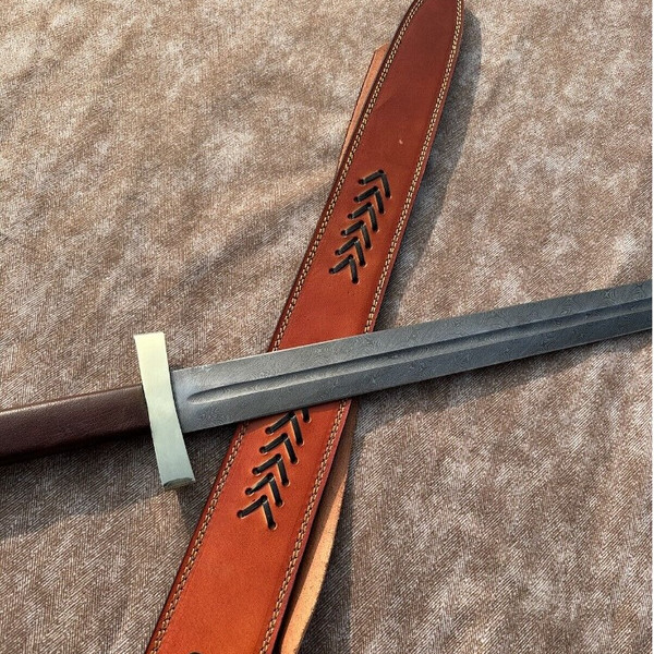 New Custom Handmade Damascus Steel Viking Medieval Warrior Sword, Wood.jpg
