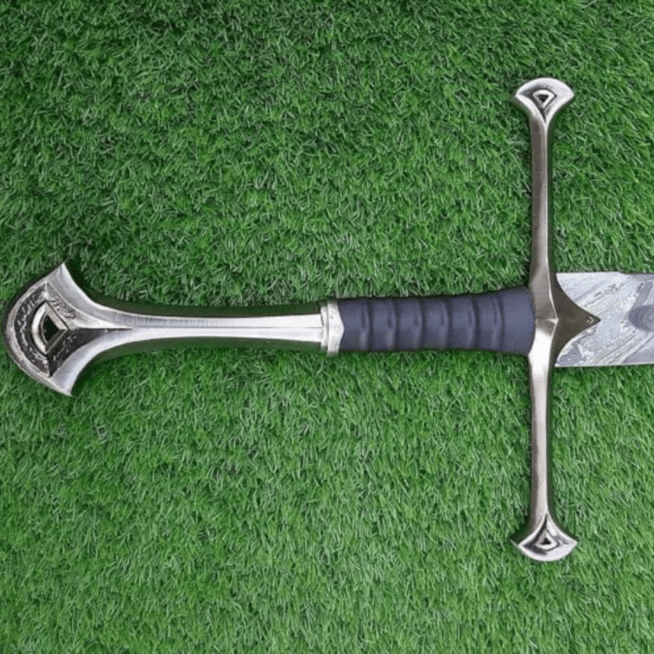 Customized Damascus Steel Anduril Sword of Narsil the King Aragorn, with Sheath.jpg