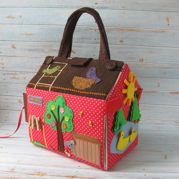 red-dollhouse-bag-birthday-gift-for-girl-2