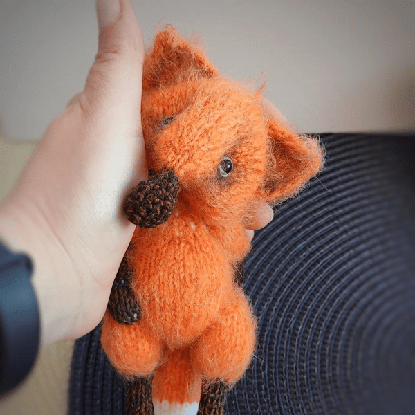 Fox knitting pattern toy amigurumi animal6.jpg