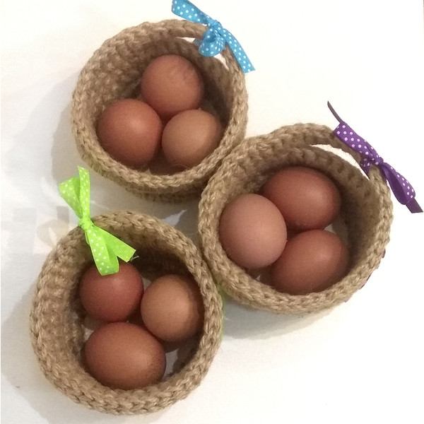 Easter egg basket 8 4.jpg