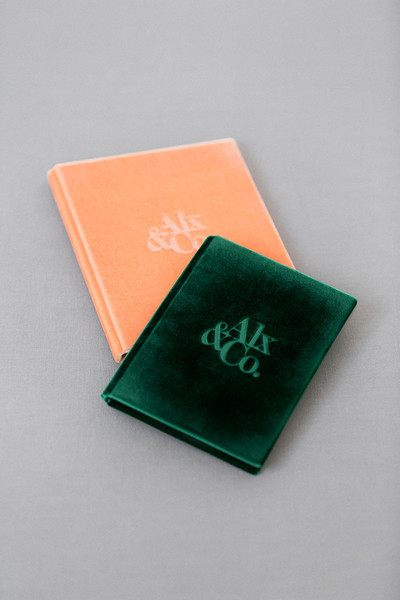 Bark-and-Berry-Emerald-Peach-vintage-velvet-wedding-embossed-monogram-vows-book-folder-10x15-13х18-001.jpg