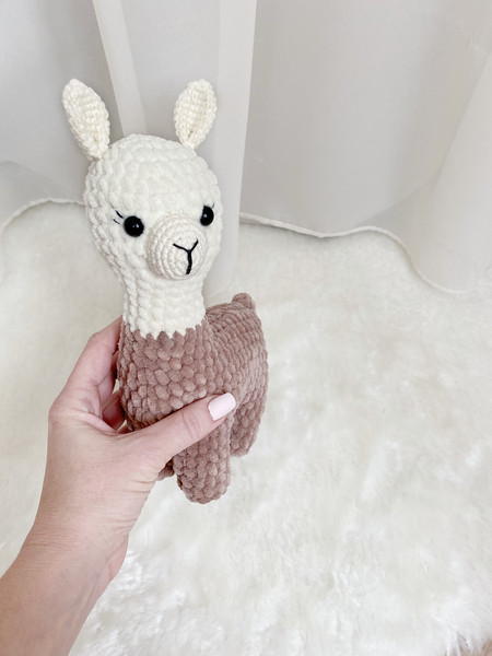 Llama crochet pattern toy