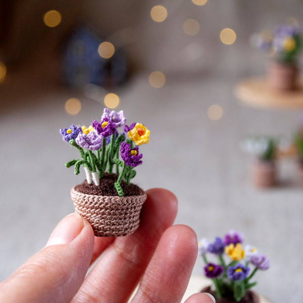 Beautiful Miniature CROCUS in Pot Tiny Fake Flowers, Spring - Inspire Uplift
