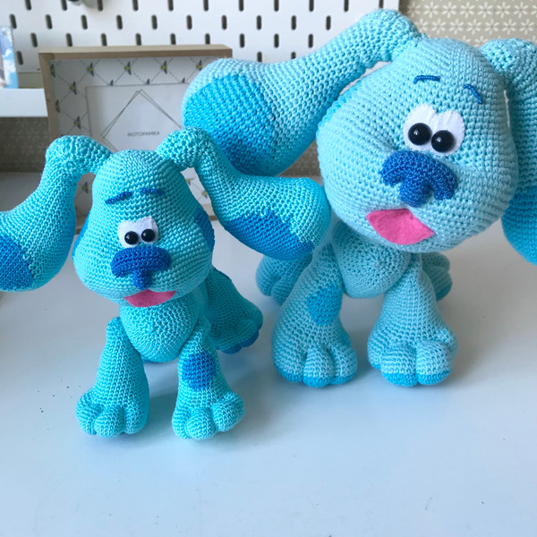 two blues dogs