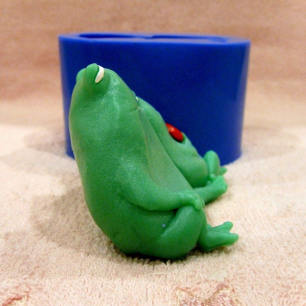 Frog lovers soap and silicone mold 2