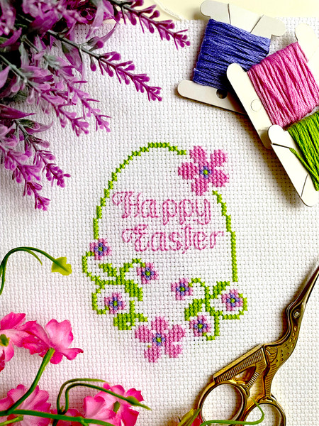 Happy Easter Floral Egg 2.jpg