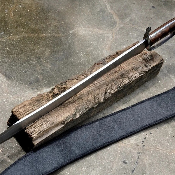 Handmade hunting swords for sale.jpeg