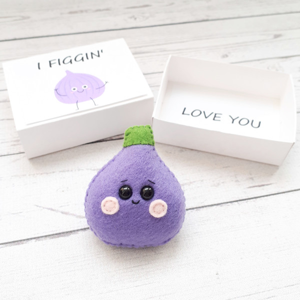 fig-pocket-hug-love-gifts