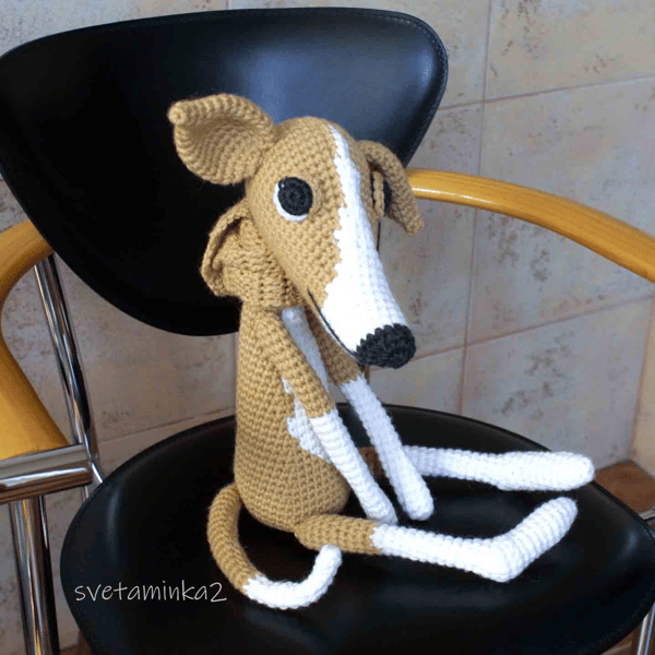 greyhound-crochet-amigurumi-pattern.jpg
