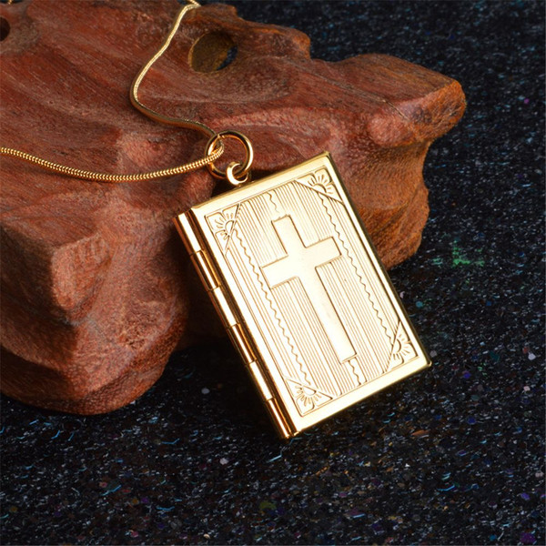 Cross-Bible-Photo-frame-Necklace-Fashion-Charms-Square-Memory-Locket-Can-Open-Pendants-Ne1cklaces-Man-Women.jpg