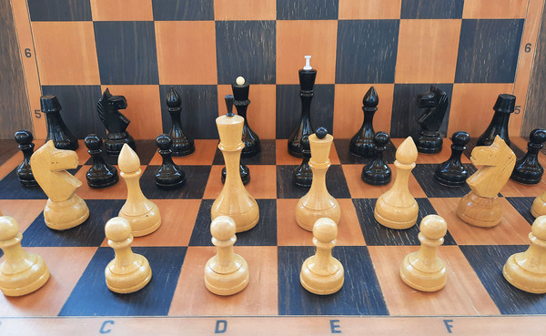 big_middle_chessmen3.jpg