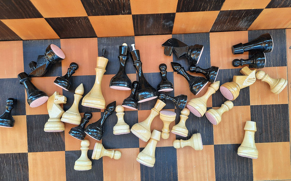 big_middle_chessmen9+.jpg