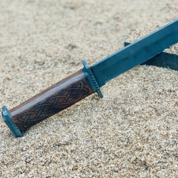 Beautiful Seax Knife, Medieval Viking Knife, Hunting Knife, Engaraving Knife With Shea.png