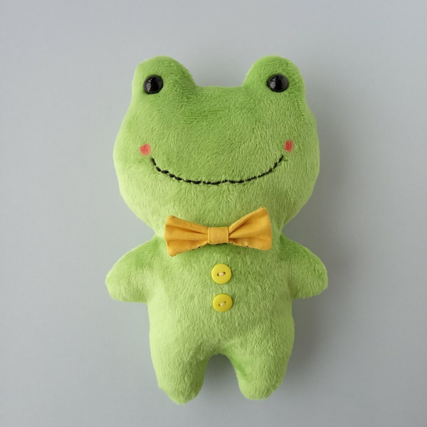 Frog Plush Pattern - Beginner Friendly (in 2 sizes) - Inspire Uplift