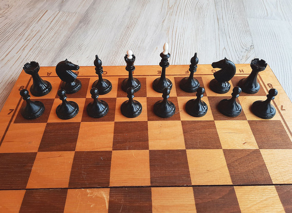 chess_checkers_plastic9+.jpg