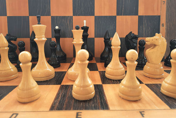 luga_chess_big5.jpg